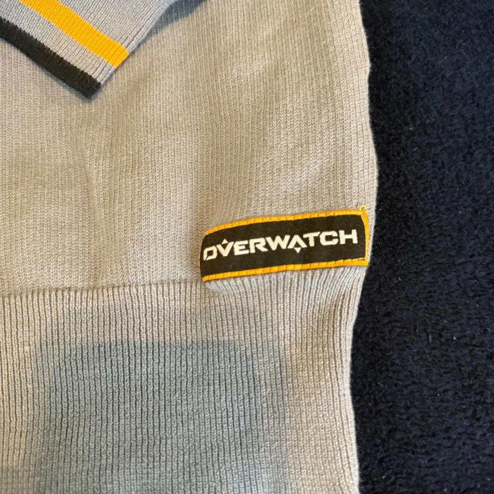 Blizzard Overwatch Men Grey Black Knit Sweater Embroidered Logo Size M‎ 2018